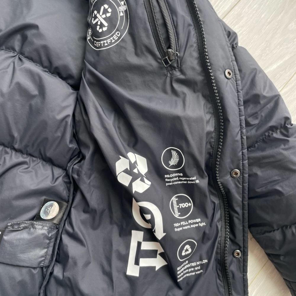 Aritzia Super (Re)Puff Black Jacket - Picture 6 of 8